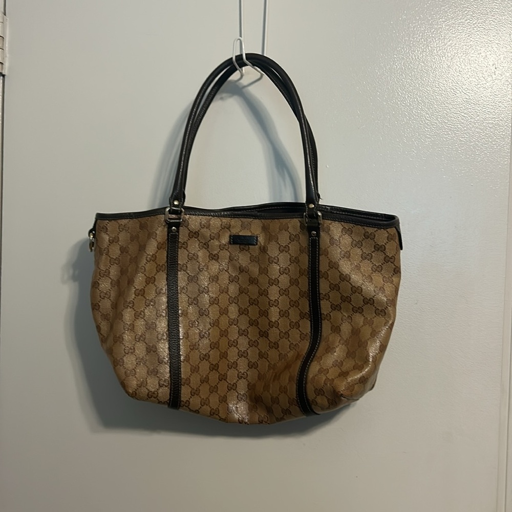 Gucci Handbag - Pre-loved Authentic with Dust Bag included. - Picture 3 of 15